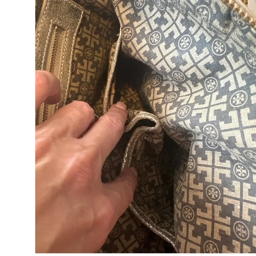 Tory Burch Nico Metallic East West Tote Silver‎ Distressed Leather